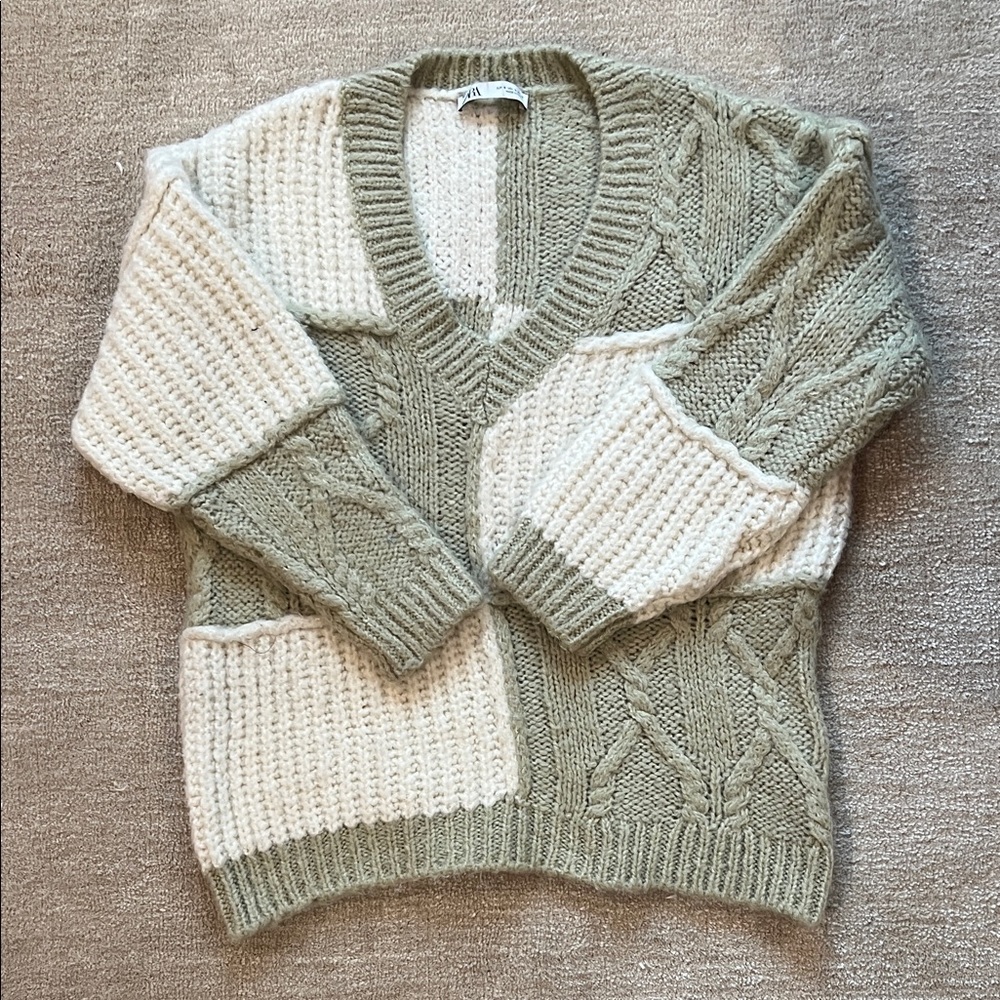 Zara V-Neck Patchwork Sweater - Cream and Tan